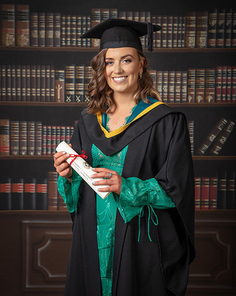 Graduation portraits with your family.
Graduation portraits with your family.